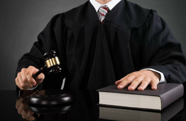 💸 В Ленинском округе прокуратура требует изъять у экс...