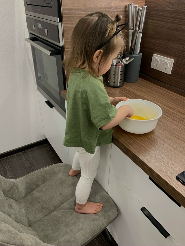 Дети сразу и непринужденно осваиваются со счастьем, иб...