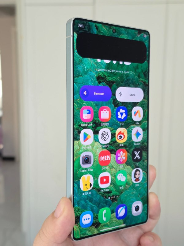 Samsung показали первый экран с защитой от подглядываний.
Privacy Display будет показывать конфиден