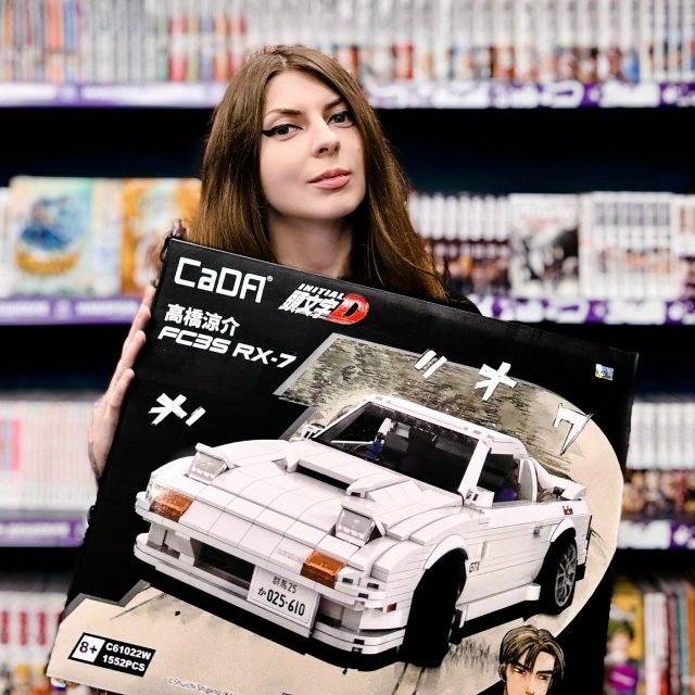 🏎 Собери легендарные тачки из Initial D!
«Гонки — это жиз?...