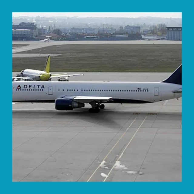 Три буквы, из-за которых развернули самолёт
Рейс American A...