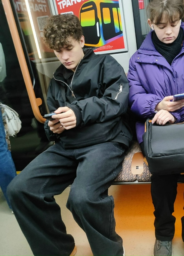 Очень понравился мальчик. 28 октября ехали до Курской в ...