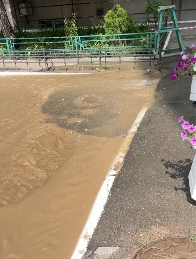 В Самаре прорвало трубу по адресу Ставропольская, 198
З?...