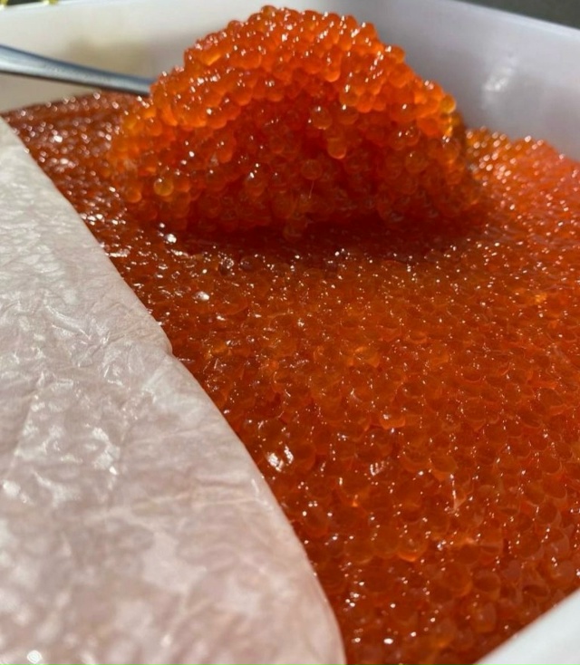 В продаже красная икра горбуши и кеты 2025 года
Не горчи?...