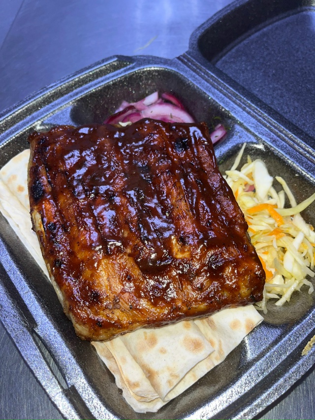 Не можешь выбрать между шаурмой, шашлыком, картошкой ф?...