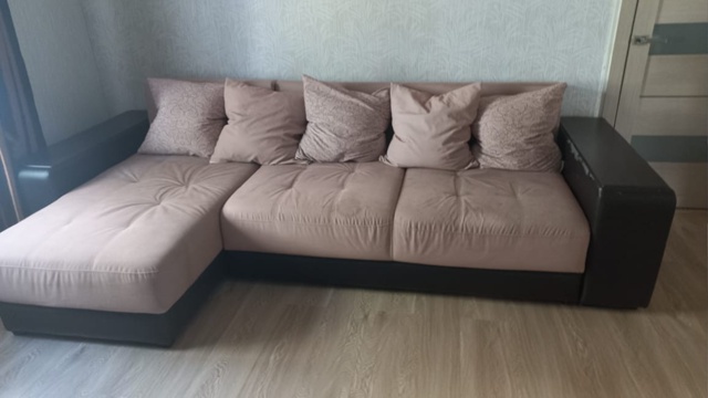 Анонимно
Продам, диван -10000, тв. Зона-10000, столик-2000
Тел: ...