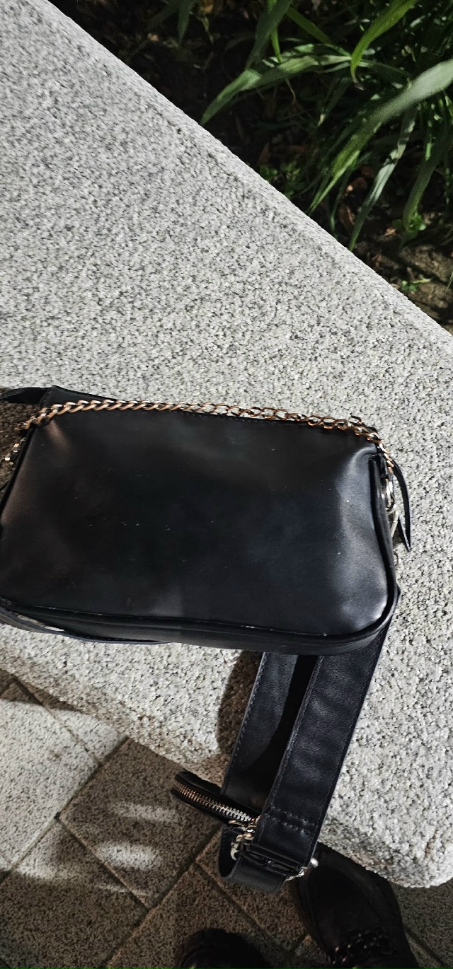 Найдена сумка.
+79787651912