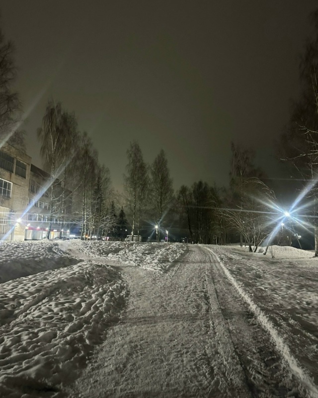 У завода им.Козицкого красота..) обожаю гулять там : все?...