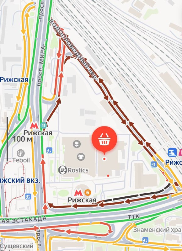 Москвичи сегодня оккупировали Рижский рынок — там сейчас столпотворение и жёсткие пробки вокруг.
Бу