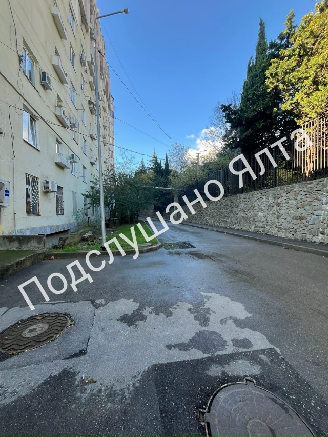 ‼️В новом асфальте выкопали яму 2 месяца назад, а заде?...