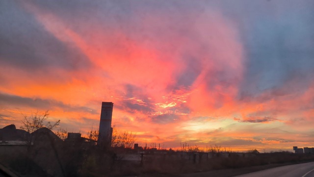 Сегодняшний закат от наших подписчиков 🌆