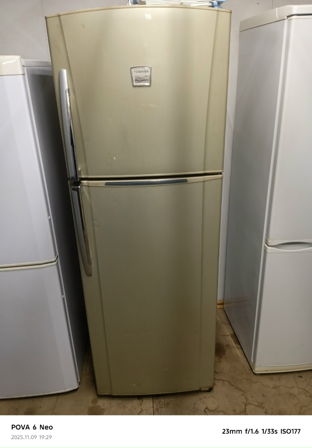 Продажа холодильников.и морозильная камери в исправн?...