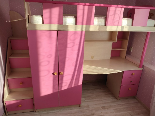 Продам. Спальное место 80*200. Общий размер со ступенями, 2...