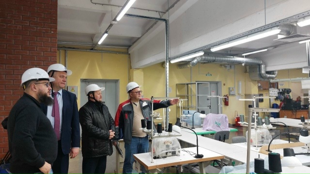 Глава КМО посетил филиал Суксунского оптико-механичес...