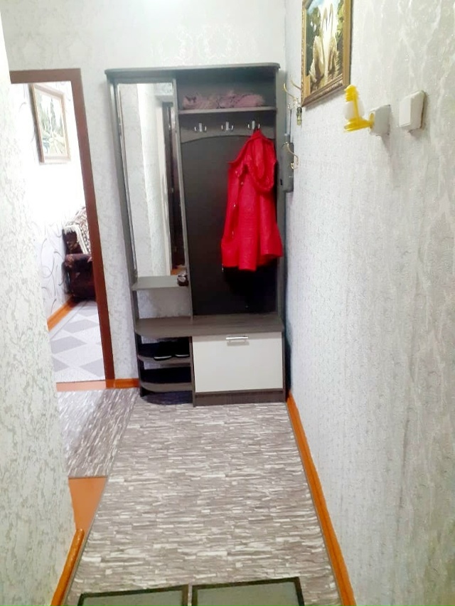 Продаётся 2-х комнатная квартира в 2-х этажном доме. 2 эт...