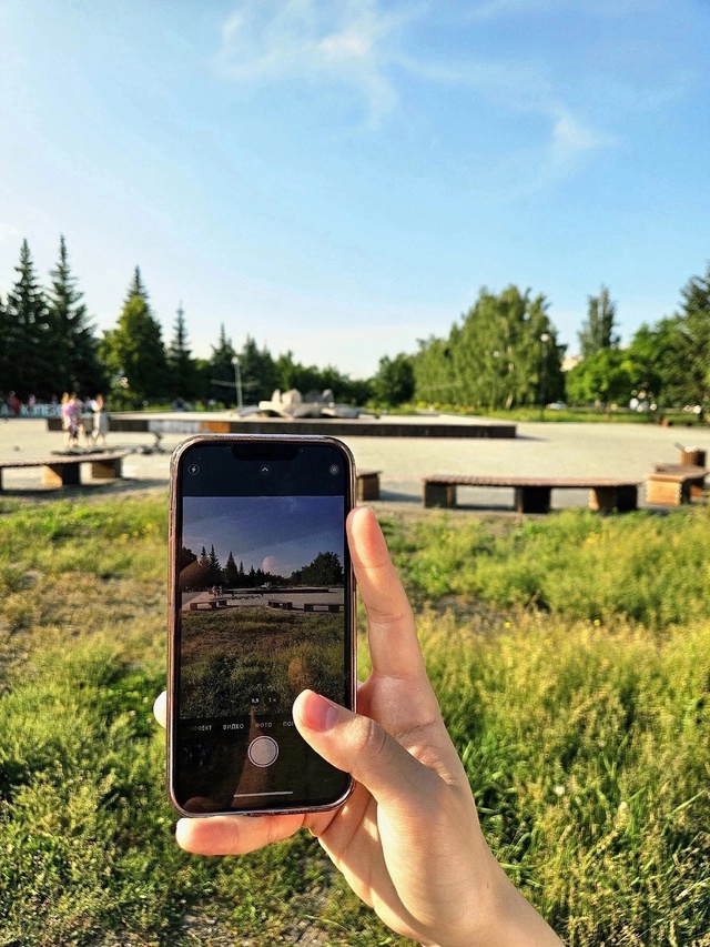 Давайте поделимся фото, кто чем занят, где находитесь с...