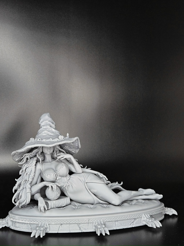 Ренни, , общая высота 13 см, длинна 24 см.
Фигурка была нап...