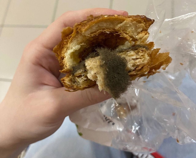 Вот такую вкусняшку купили сегодня в «Пятерочке» по ад...