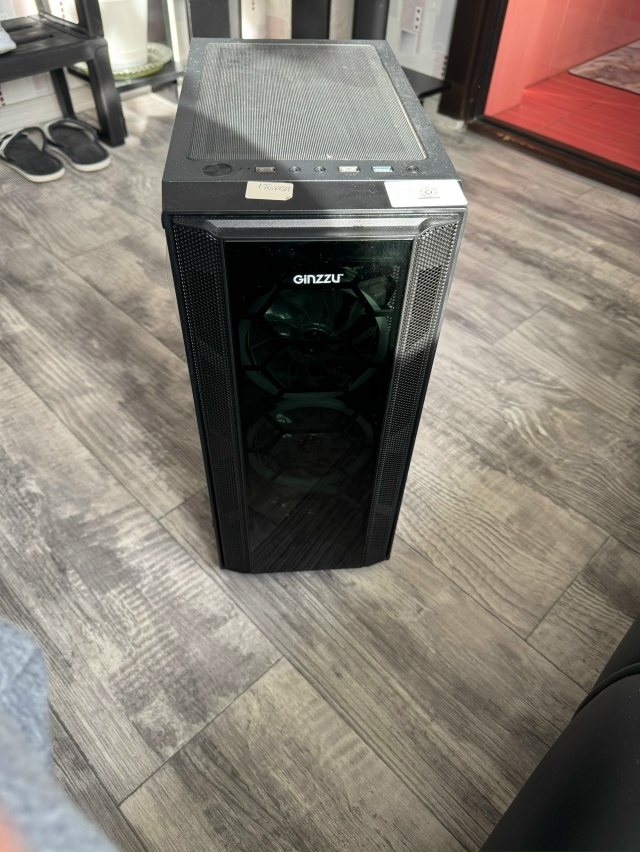 Продам компьютер почти новый лежит без дела!! Брал для ?...