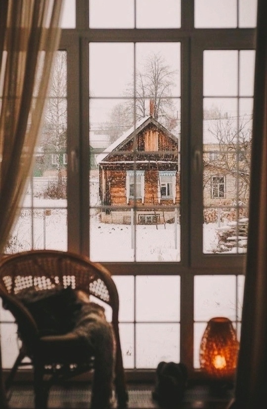 Совсем скоро мы укутаемся в пледы, разожжём камины и бу...