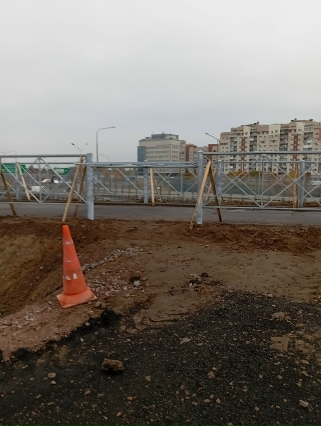 Жители 19 квартала очень долго ждали наземного переход?...