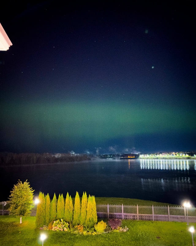 Северное сияние в Ярославле ❤️
? Александр Давидик, ...