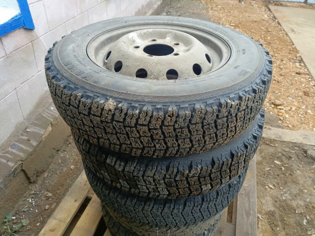 Продам 6000. Все вопросы по тел:89534554324.