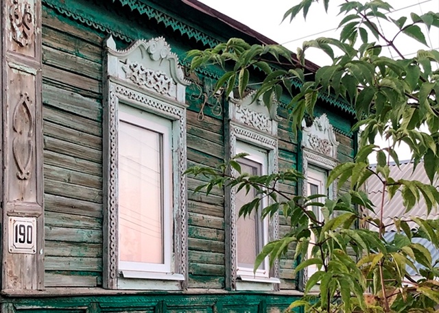 📍 В Вольске предложили сохранить уникальное деревянн...