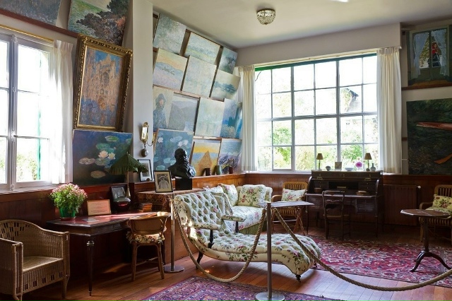 Так жил Клод Моне в Живерни.
Уютно и непринужденно.
Хо...