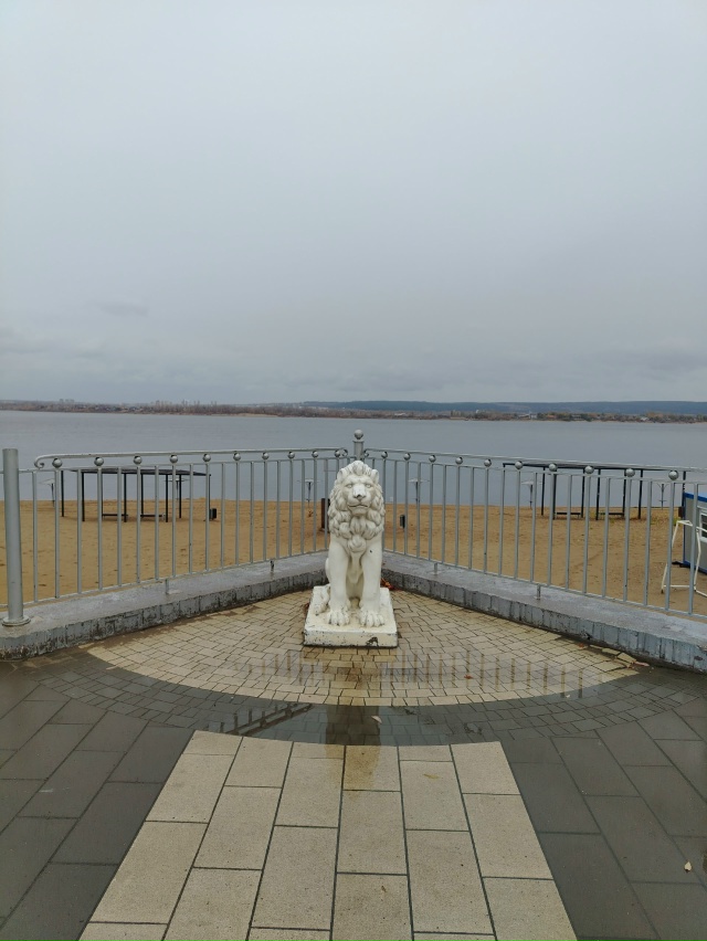 Набережная.