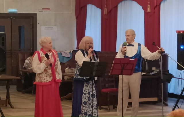 Творческие подарки в честь Дня матери Объединенный к...