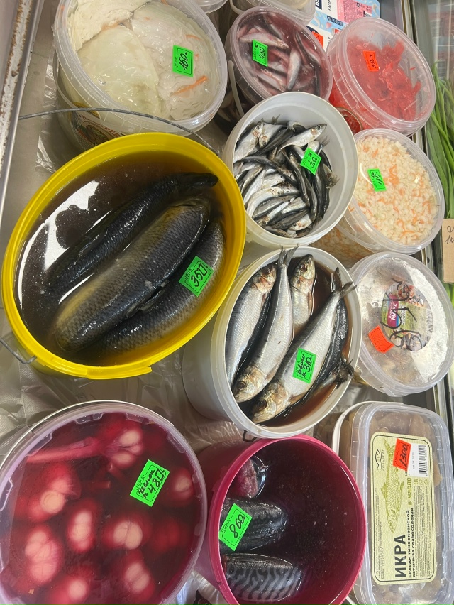 Здравствуйте)) магазин Анюта (Ленина 79) ждёт вас за свеж...