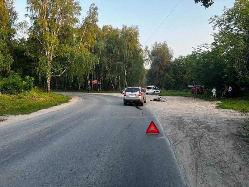 В Новосибирске 17-летний подросток на мопеде разбился насмерть в жестком ДТП
Парень за рулём мопеда