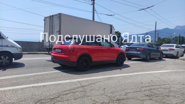 Большая просьба к ГАИ и Администрации города поставит?...
