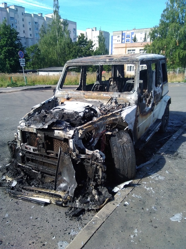Горел ночью у школы