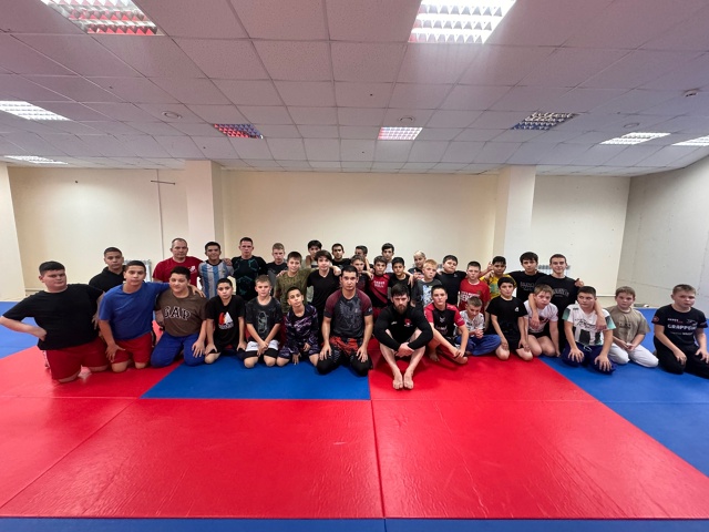 Открыт набор в центр единоборств «Varaev team»
Возраст 3+
Гр?...