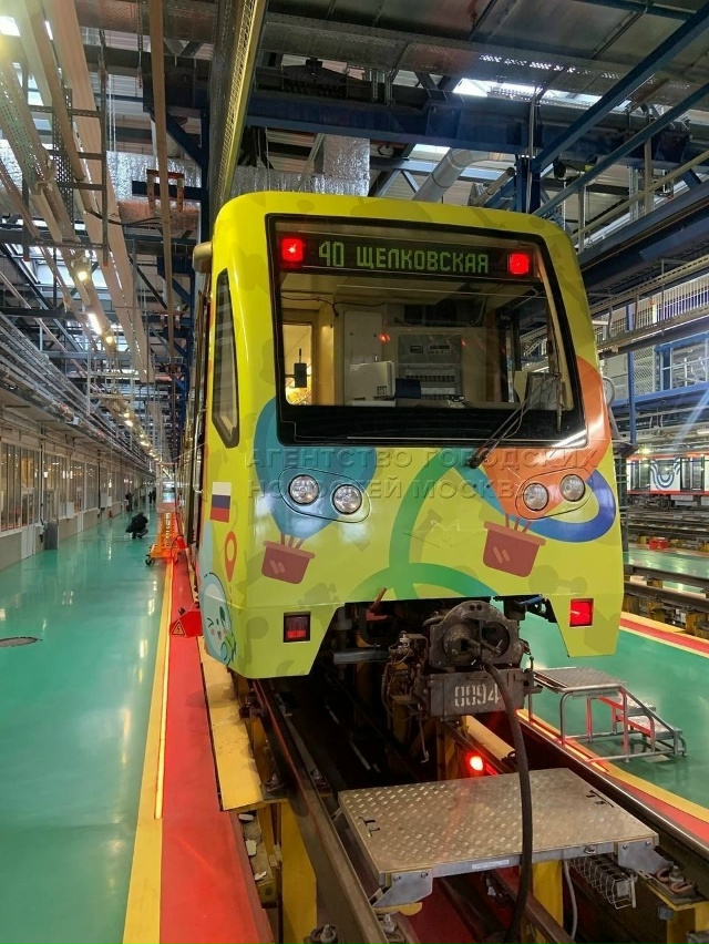 В Московском метрополитене начал курсировать тематич?...