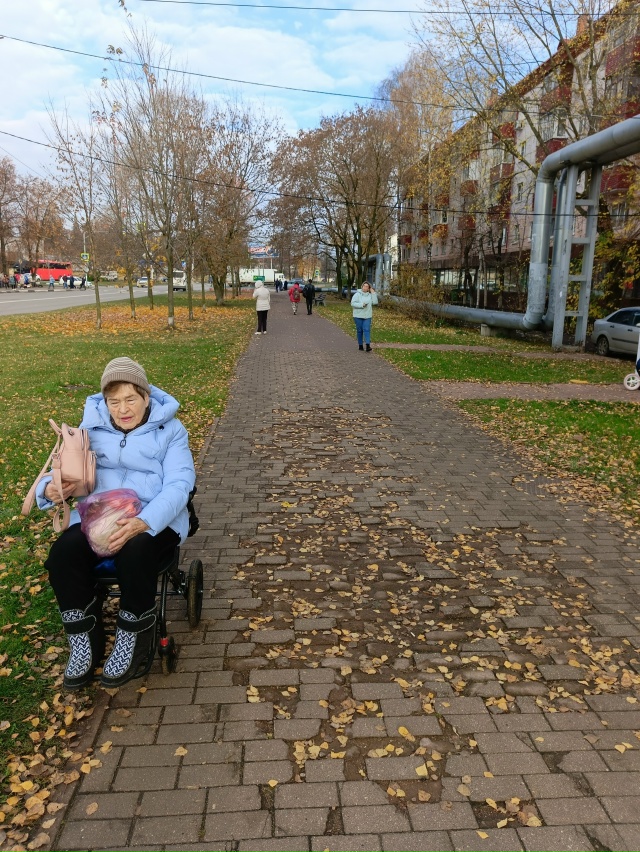 Улица Гурьева.
Позорище 🤢 — не проехать, не пройти.
Пр?...