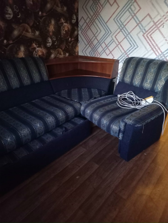 Отдам самовывоз. 2этаж.