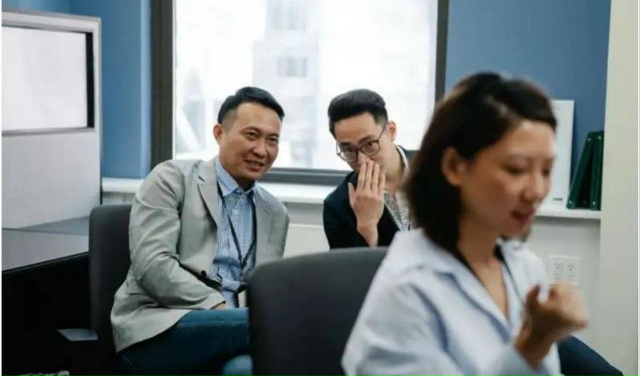 🗣 СПЛЕТНИ ПРО НАЧАЛЬНИКА НА РАБОТЕ — ПОЛЕЗНО ДЛЯ ЗДОР...