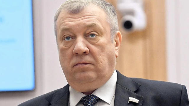 ? «Платите, родные»: в России хотят ввести «налог на д?...