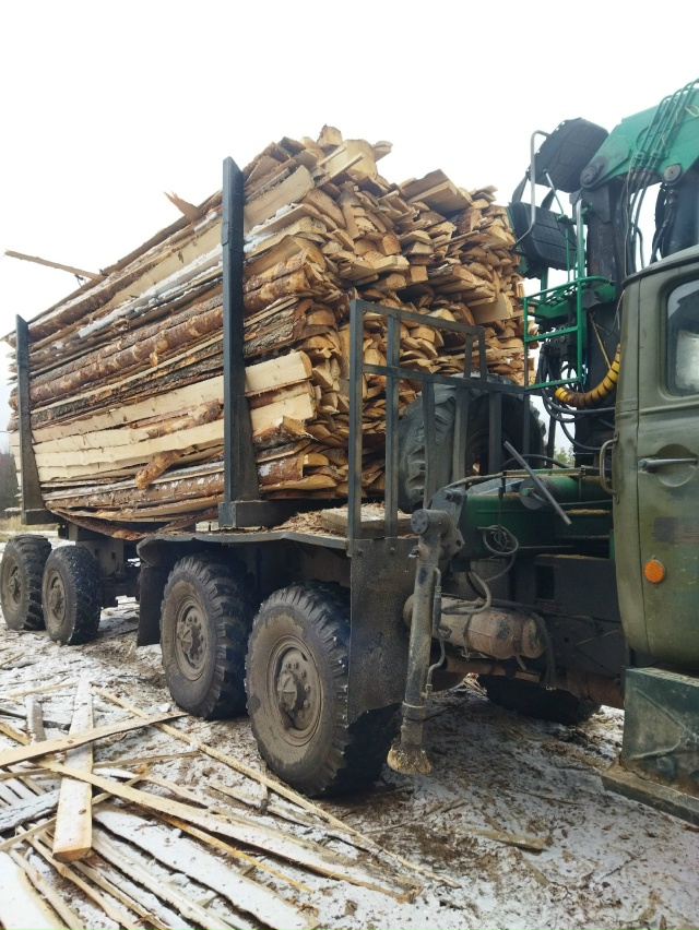 Продаю отходы 6 метровые сосна, ель. Лесовоз 5000 тел. 8904906...