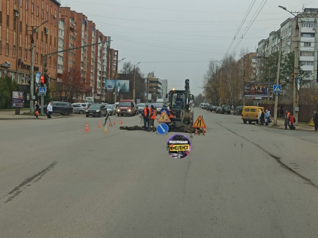 Наш подписчик сообщает о ремонтных работах на улице Но...