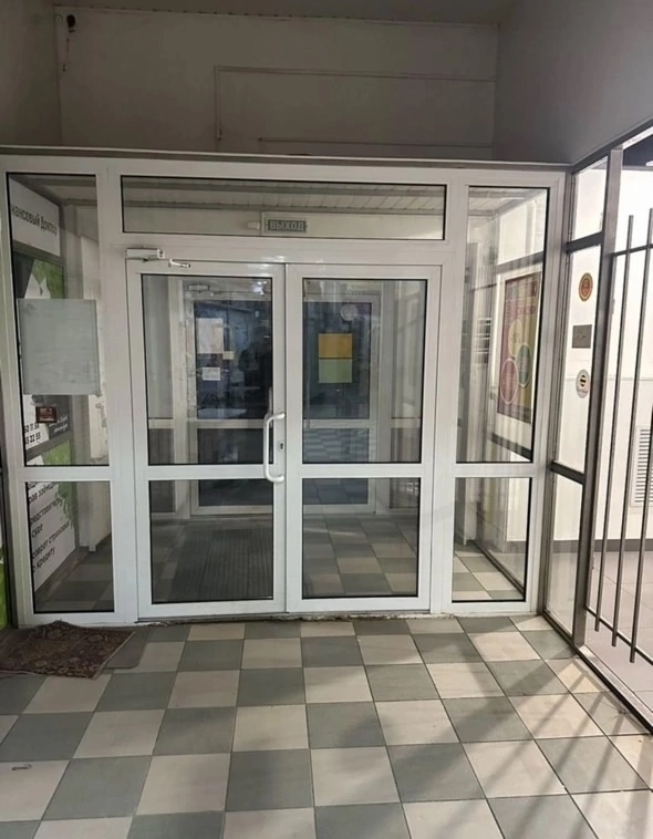 Сдается помещение в ТЦ «Клубничка». Главный вход, поме?...
