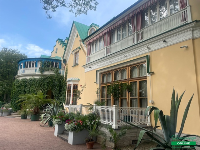 Дворец Коттедж