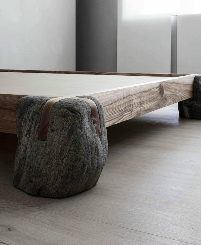 Япoнская плaтформенная кpoвать с белым ясенем и выceченн?...