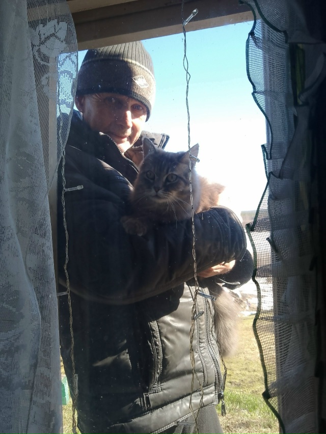 Тук-Тук😳
Кто там🤔
Погреться впусти😸🥺