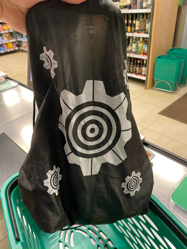 Оставили в магазине ярче