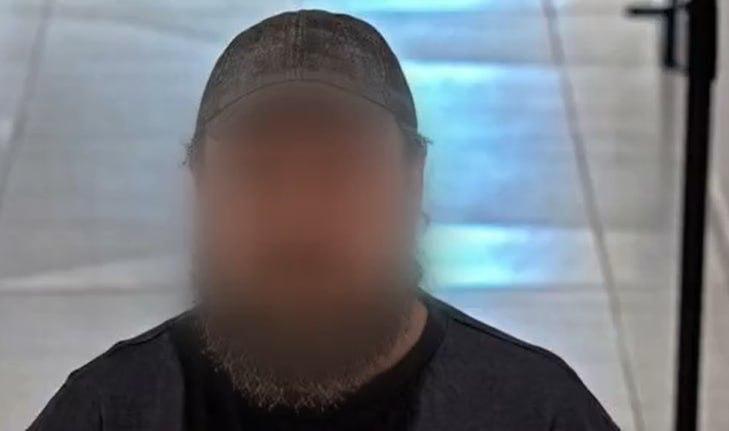 Бородатый сисадмин обчистил компанию, в которой работал.
С апреля по июль мужчина вынес из московс