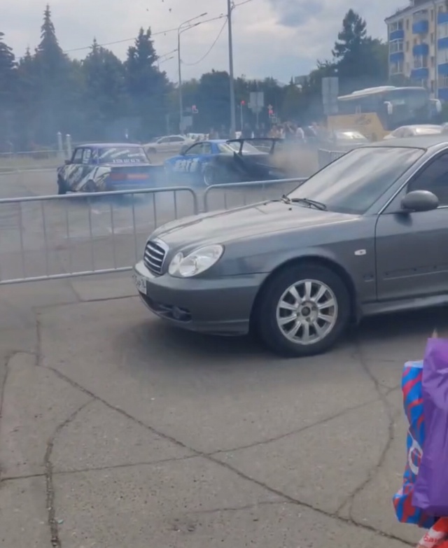 Неудачно организованный дрифт в центре Рыбинска...